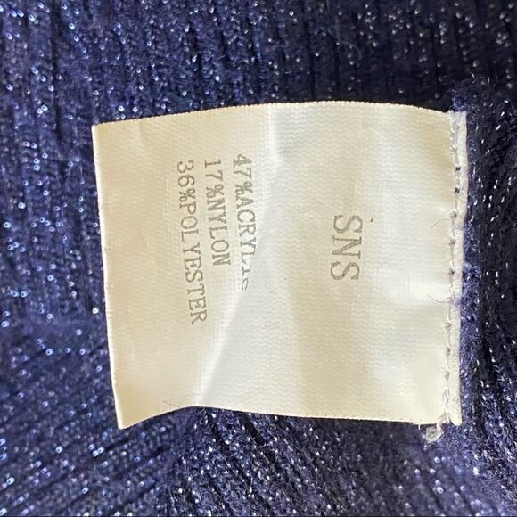 Sara Navon shimmer feather fringe sweater blue sweater with shimmer . - Picture 3 of 8